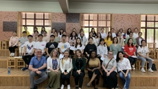 加拿大乔治布朗学院幼教系师生来访我校