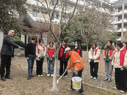 护绿添暖，共绘校园冬日防线——后勤管理处劳动教育活动侧记